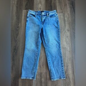 Talbots Straight Leg Curvy Jeans.  Women’s size 12P.  Excellent condition!